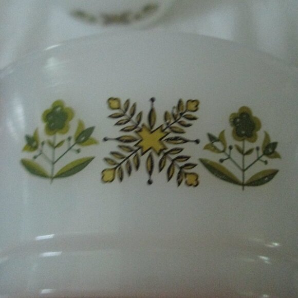 Fire King Anchor Hocking  Green Meadow Dessert Bowls & Custard Dish - Picture 2 of 4